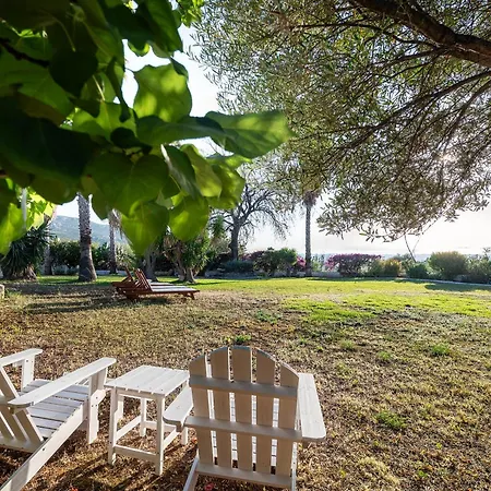 Paradiso Vintage Villa: Traditional 1944 Gem * Amaniou