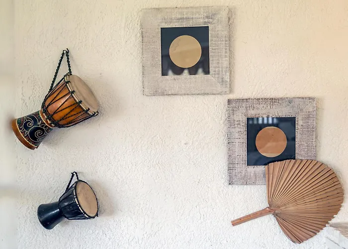 Tatil Evi Paradiso Vintage Villa: Traditional 1944 Gem *